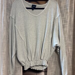 Daytrip Light Gray V-Neck Sweatshirt